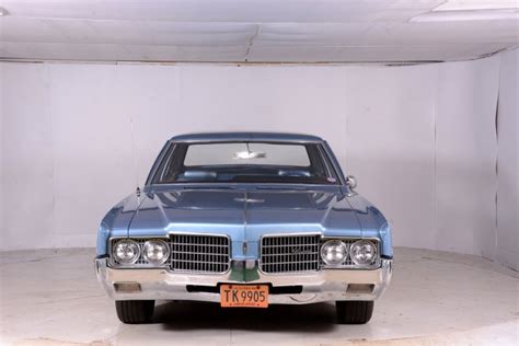 1969 Oldsmobile 98 Volo Museum