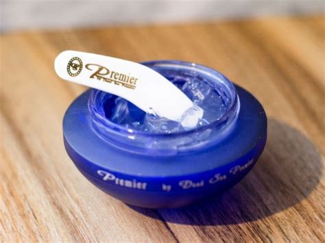 Premier Dead Sea Refining Facial Peeling Mask Israel Products