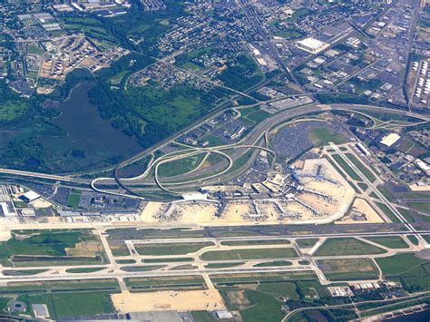 Philadelphia International Airport - Wikipedia