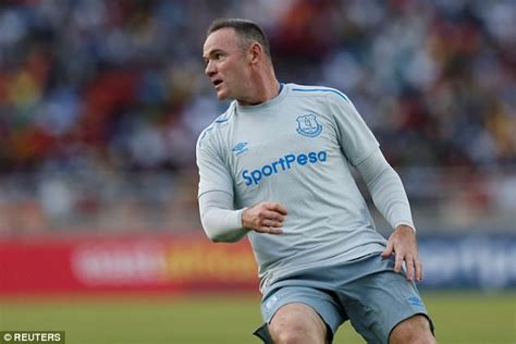 Wayne Rooney Can Inspire Everton Claims David Unsworth Daily Mail Online