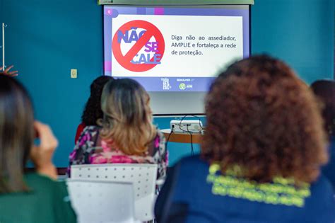 Servidores Da Fundhacre Participam De Palestra Sobre Ass Dio Moral E