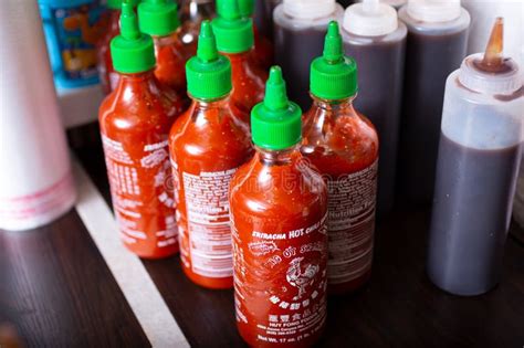 Huy Fong Foods Sriracha Hot Chili Sauce Bottles Editorial Photo Image Of Sabor Burlap 281964826