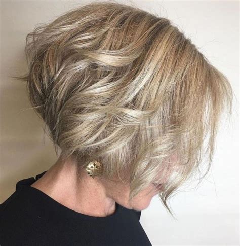 Extra Short Feathered Bob Bobhairstylesforfinehair Modern Haircuts