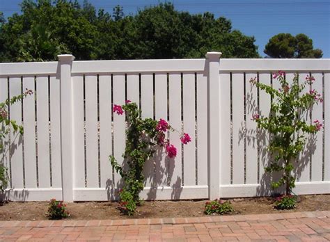 The Benefits Of Vinyl Semi Privacy Fencing Fencing San Mateo Ca