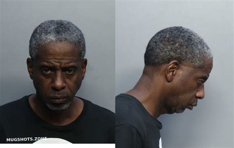 HARRIS COREY LAMONT 10 11 2022 Miami Dade County Mugshots Zone