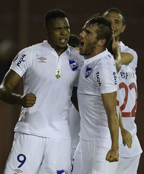 Con gol de Silveira, Nacional ganó ante Lanús 1-0 en la Copa