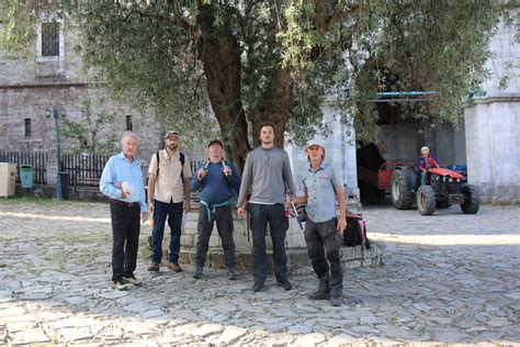 2281 – Athos pilgrimage 2023: members of the FoMA footpath clearing group | Athos – Agion Oros