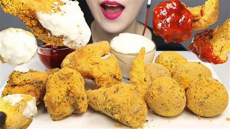 Asmr Korean Fried Chicken Cheese Balls Bhc 뿌링클 치킨 양념 치킨 치즈볼 먹방