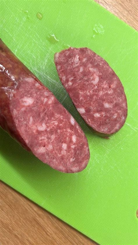 Продам колбасу и тушенку из медведя : Продукты охоты - купля продажа