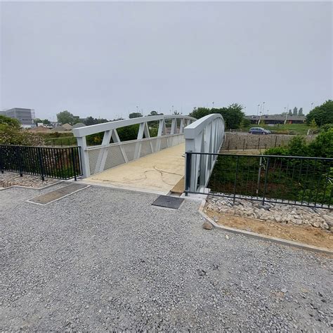 Passerelle De Franchissement Dune Voie Ferr E Servicad