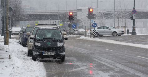 Eismo sąlygas sunkina snygis ir pustymas Verslas 15min lt