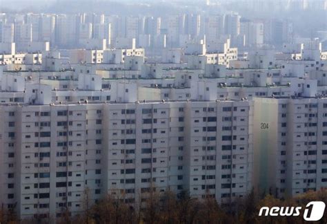 주택시장 묶은 코로나 강남 아파트값 하락·전셋값은 쑤욱종합 파이낸셜뉴스