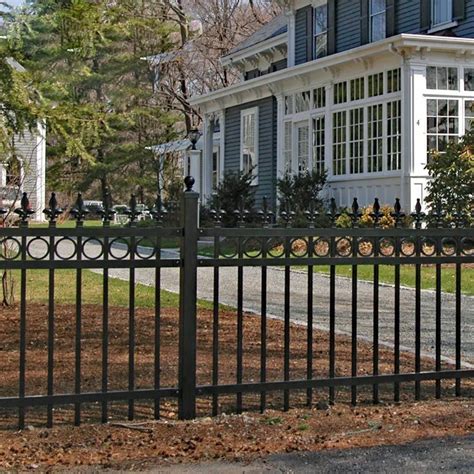 Black Spear Top Metal Fence Wrought Iron Fencing Ornamental Steel