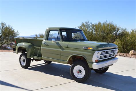 1968 Ford F 250 Lwb Flareside 4x4 Classic Chevy Trucks Trucks Old