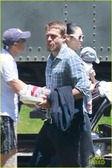 Charlie Hunnam Morgana McNelis Look So Happy In New Photos Photo