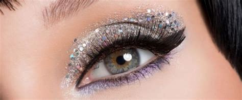 6 Tips Gunakan Eyeshadow Glitter Agar Tetap Natural Dan Antimenor