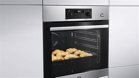 AEG Cooking Appliances | AEG Cooking | AEG | Howdens