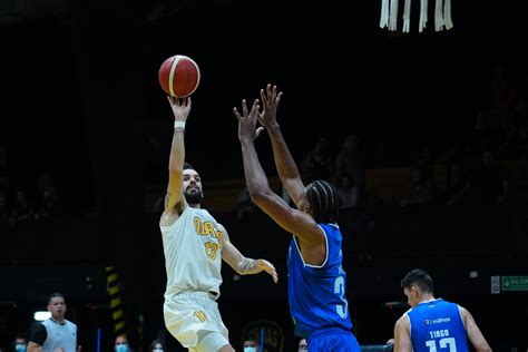Obras Basket Sum Su Primer Triunfo En La Bcl Americas Cancha Latina