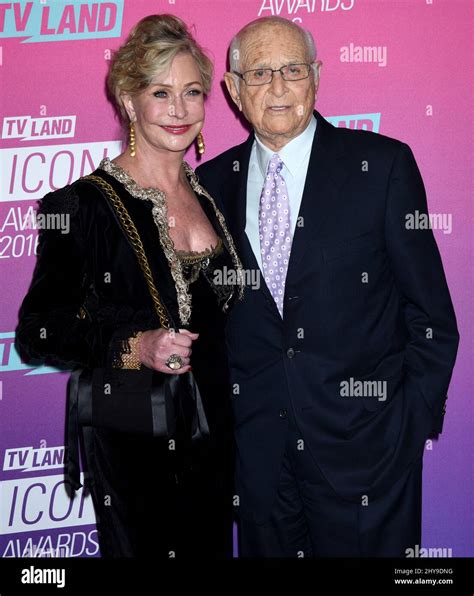 Norman lear wife hi-res stock photography and images - Alamy