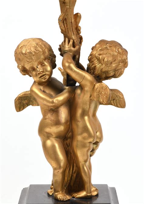 Paire De Bougeoirs En Bronze Dor D Cor De Putti Me Si Cle