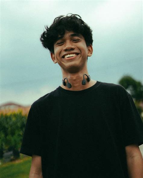 Lakar Sejarah Jadi Artis Pertama Malaysia Berlakon Dalam Siri Netflix