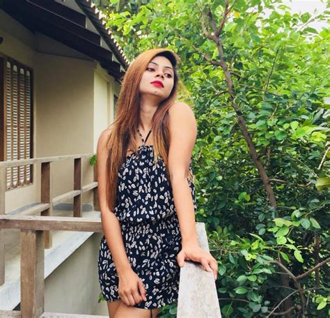 Asian Girls Nest Sri Lankan Actress Piyumi Purasinghe Hot Secret Party