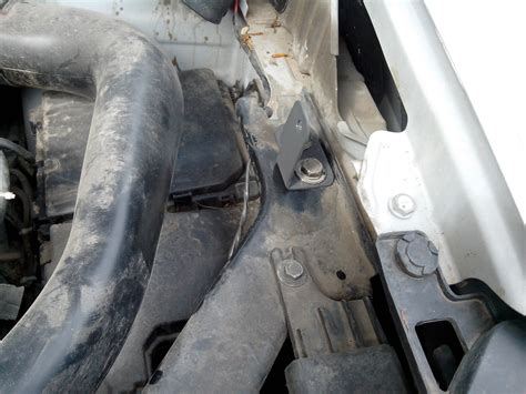 Упоры капота Ниссан Х-Трейл Т31. — Nissan X-Trail II (t31), 2 л, 2008 ...