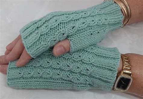 Ravelry Gusseted Cabled Mittens Pattern By Kathy Timm Botha