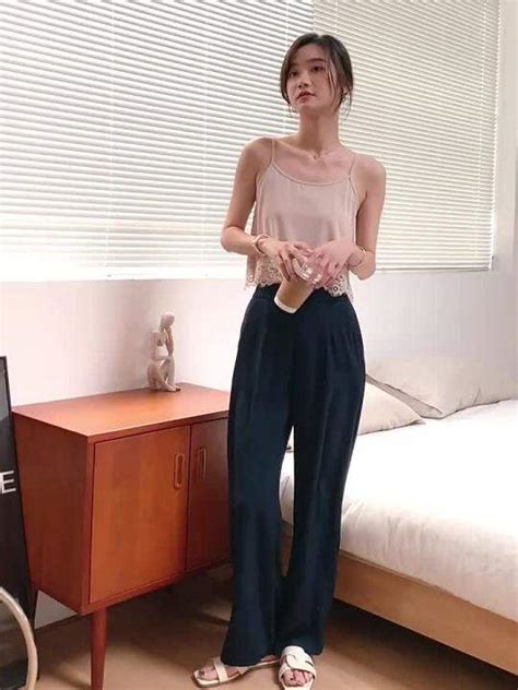 Zhenjin Silk Lace Small Sling Vest Women S Inner Wear New French Style R Short Hot Girl Bare