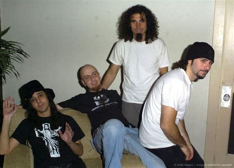 Daron Malakian Shavo Odadjian Serj Tankian Y John Dolmayan System