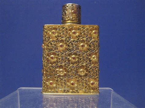 C 1930 S Schiaparelli Gold Filigree Perfume Bottle Very Detailed Red Stones 1872525121