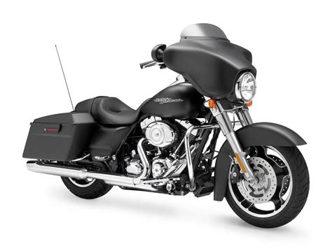 Harley Davidson Street Glide 2010 2011 Specs Performance And Photos