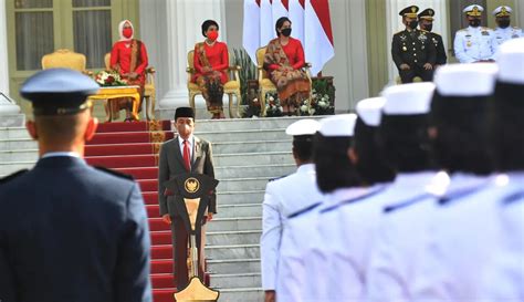 FOTO Presiden Jokowi Lantik 754 Perwira Remaja TNI Dan Polri Foto