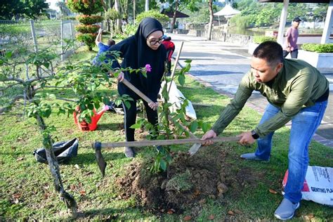 Sekitar Program Penanaman Pokok Sehari Negeri Johor Di Taman