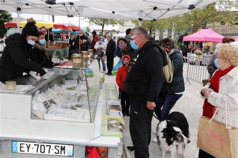 Saint Yrieix le marché devient hebdomadaire après le succès de la