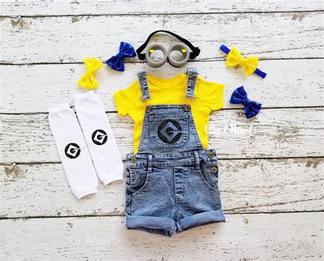 DIY Minions Costume Maskerix