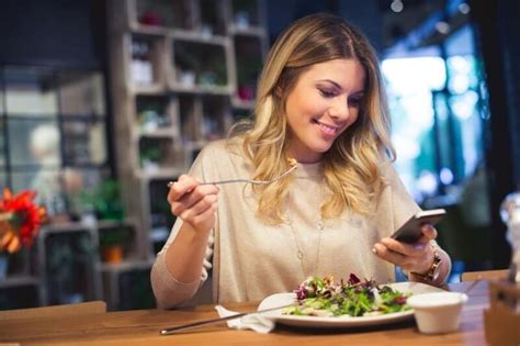 Mindful Eating O Prazer De Comer Sem Neutras E Sem Efeito Sanfona