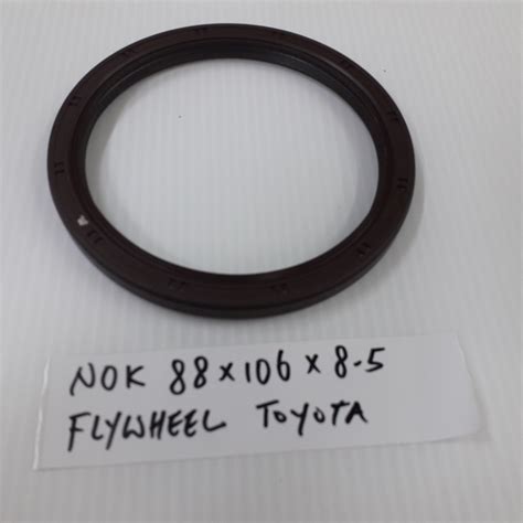 1PCS NOK 88x106x8 5 FLYWHEEL OIL SEAL FOR TOYOTA INNOVA ESTIMA PRADO