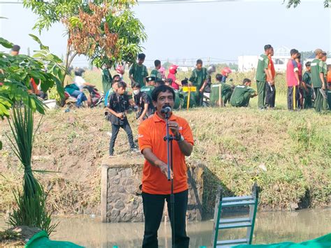 Penutupan Mpls Smk Ypm 8 Bersihkan Sungai Dan Taburkan 10 Ribu Benih