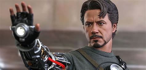 Hot Toys Tony Stark Mech Test Deluxe Version Iron Man
