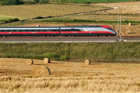 Ferrovie It Trenitalia In Vendita I Treni Per L Estate