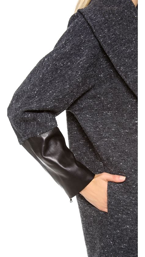 Kaelen Flecked Wool Cocoon Coat in Gray | Lyst