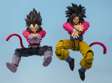 Ausführliche bildliche Rezension von SHFiguarts Super Saiyan 4 Vegeta