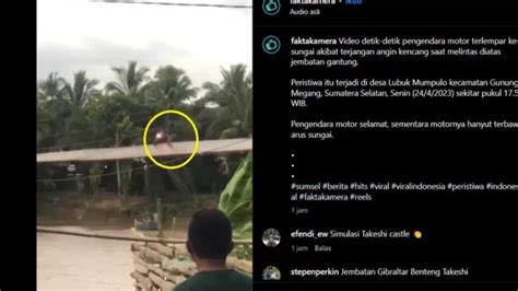 Detik Detik Pengendara Motor Terlempar Dari Jembatan Gantung Jatuh Ke