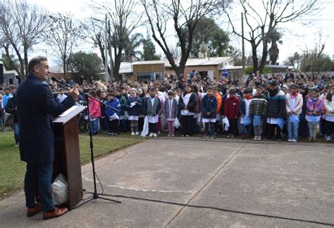 Firmat Decenas De Niños Prometieron Lealtad A La Bandera Diario Sur24