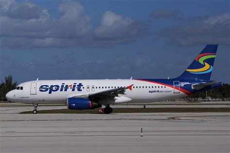 Spirit Airbus A320 232 N605NK Th Crocoll Flickr