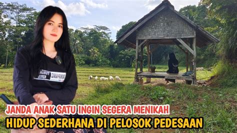 Neng Enji Janda Cantik Capek Hidup Sendiri Menjadi Tulang Punggung