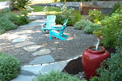 Flagstone Path Through Pea Gravel Patio Pea Gravel Patio Backyard