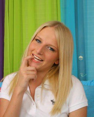 Pictures Of A Hot Teen Girl Getting Naked For You Porn Pictures XXX Photos Sex Images