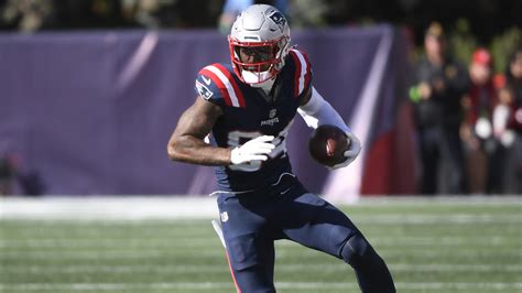 Report: Patriots’ Kendrick Bourne out for season with torn ACL – NBC ...